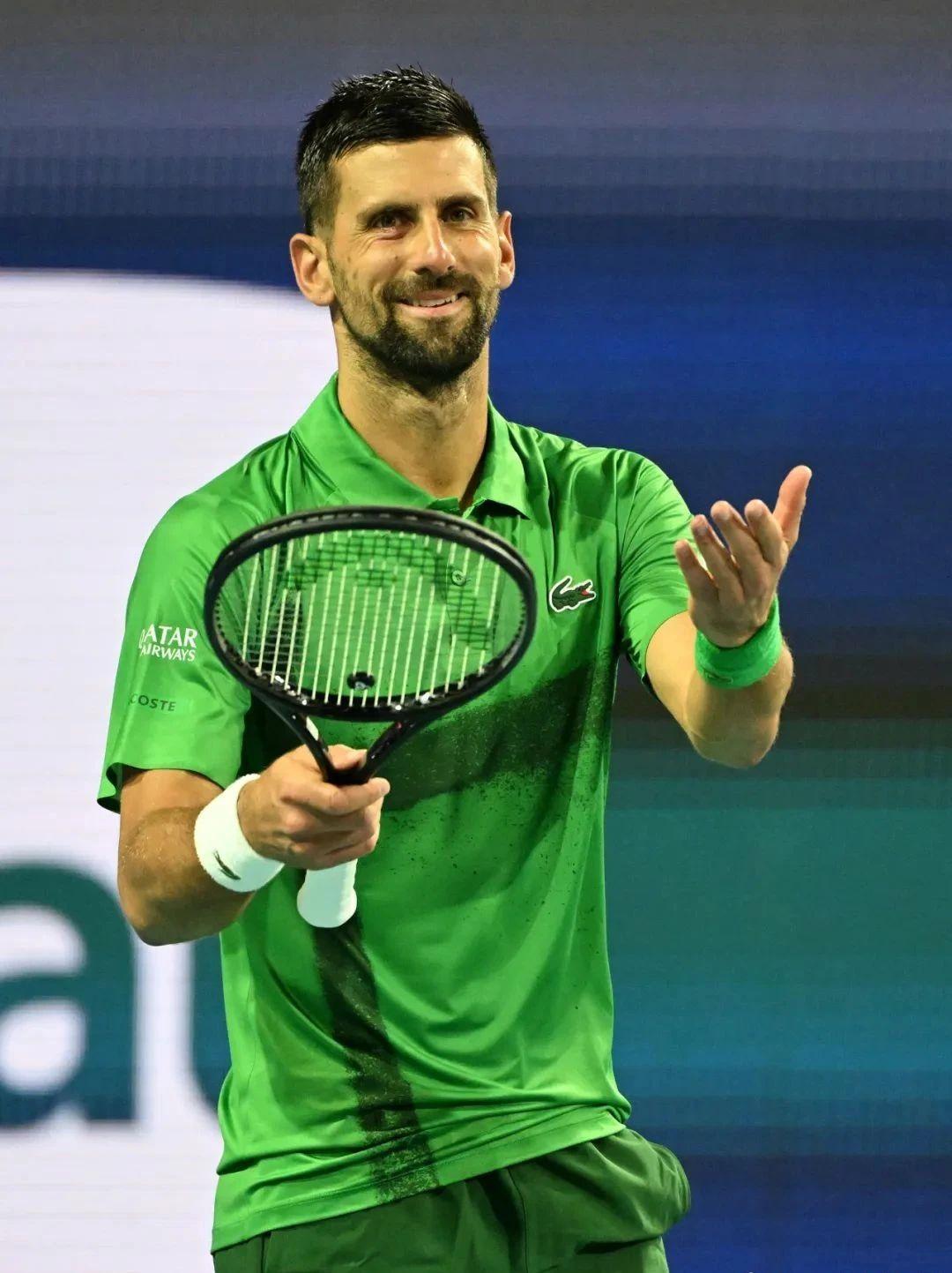 九游体育app-德约科维奇遭遇十二持续失利，篮网教练压力巨大！观众掌声雷动(德约科维奇最新比赛)