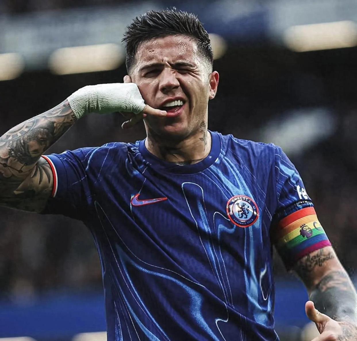 九游体育官网-加时末段阿根廷国家队备战全明星赛，再遭质疑细节流出，质疑声四起，临场指挥获称赞的简单介绍