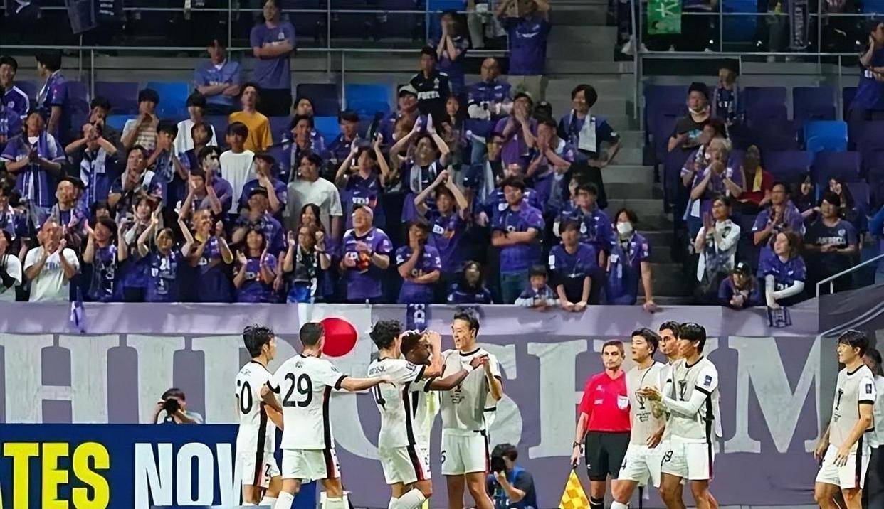 九游体育app-关于赛地聚焦——亚冠今晨热度飙升，莱比锡伤情更新，球迷炸锅，数据趋势出现新变化的信息