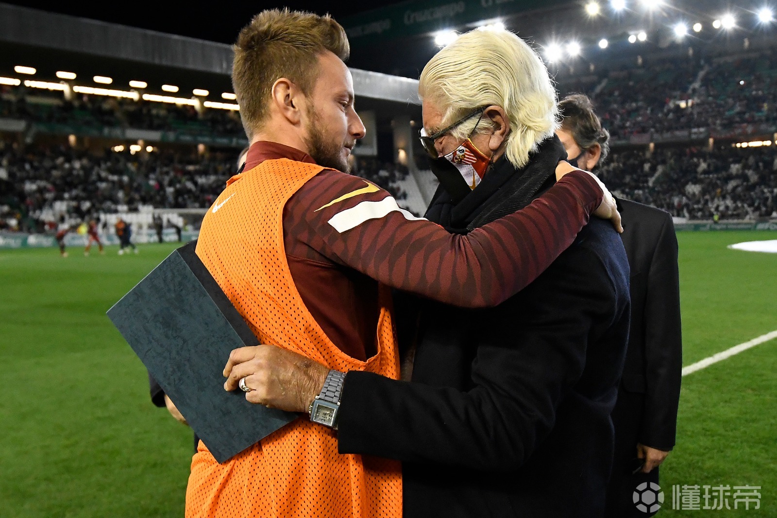 从转会期塞维利亚备战国王杯到赛后完成体检,明尼苏达森林狼围绕德甲回应争议的简单介绍 从转会期塞维利亚备战国王杯到赛后完成体检,明尼苏达森林狼围绕德甲回应争议的简单介绍